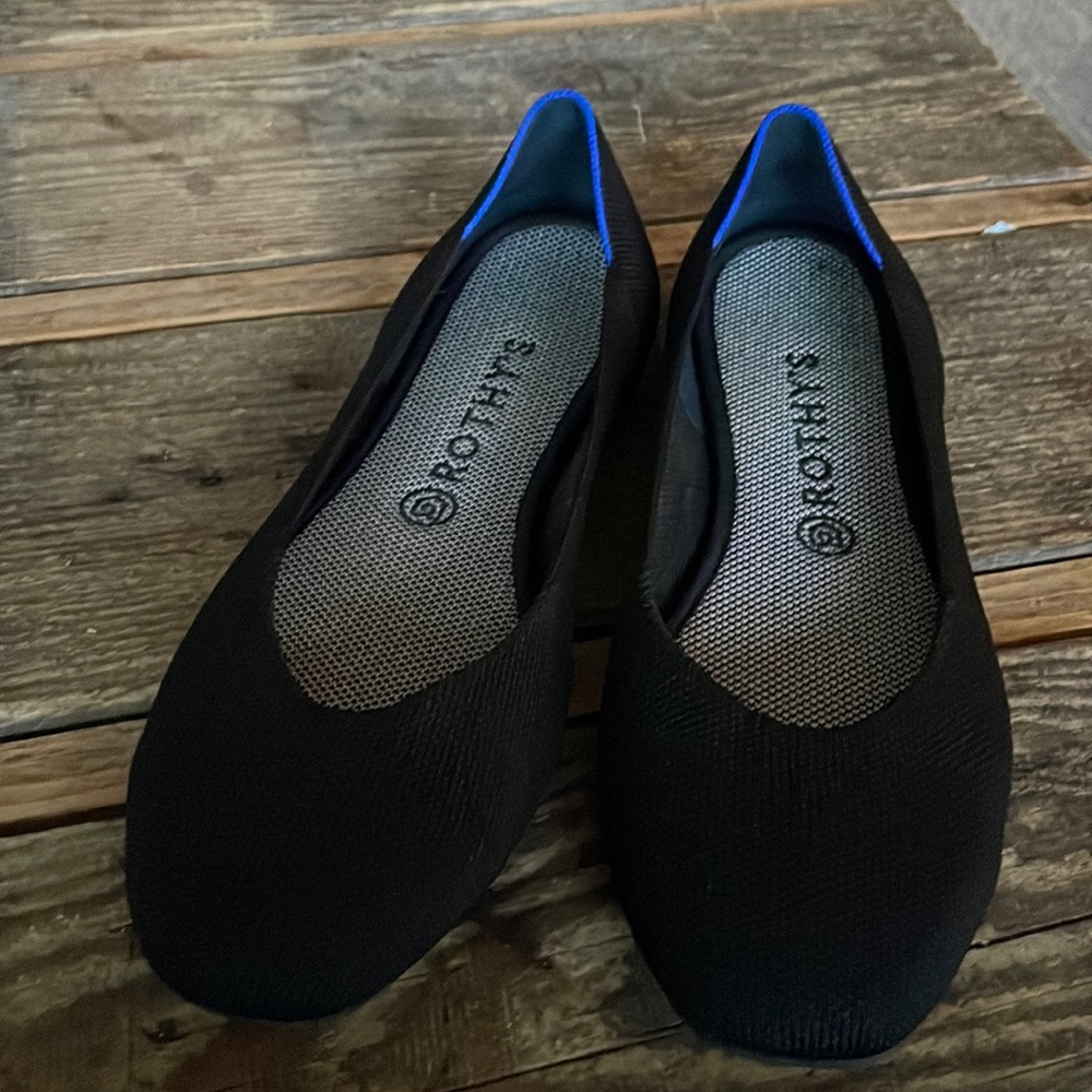 Rothy’s Black Loafers Ladies Size 10.5 lightly used… only worn a few times!